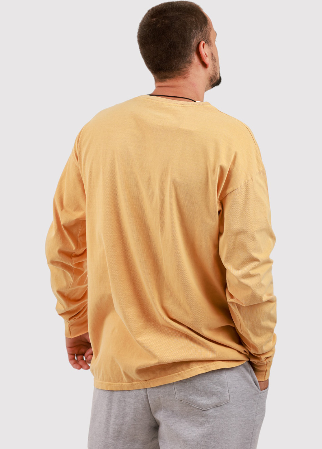 Горчичный демисезонный кэжуал лонгслив tgt однотонный