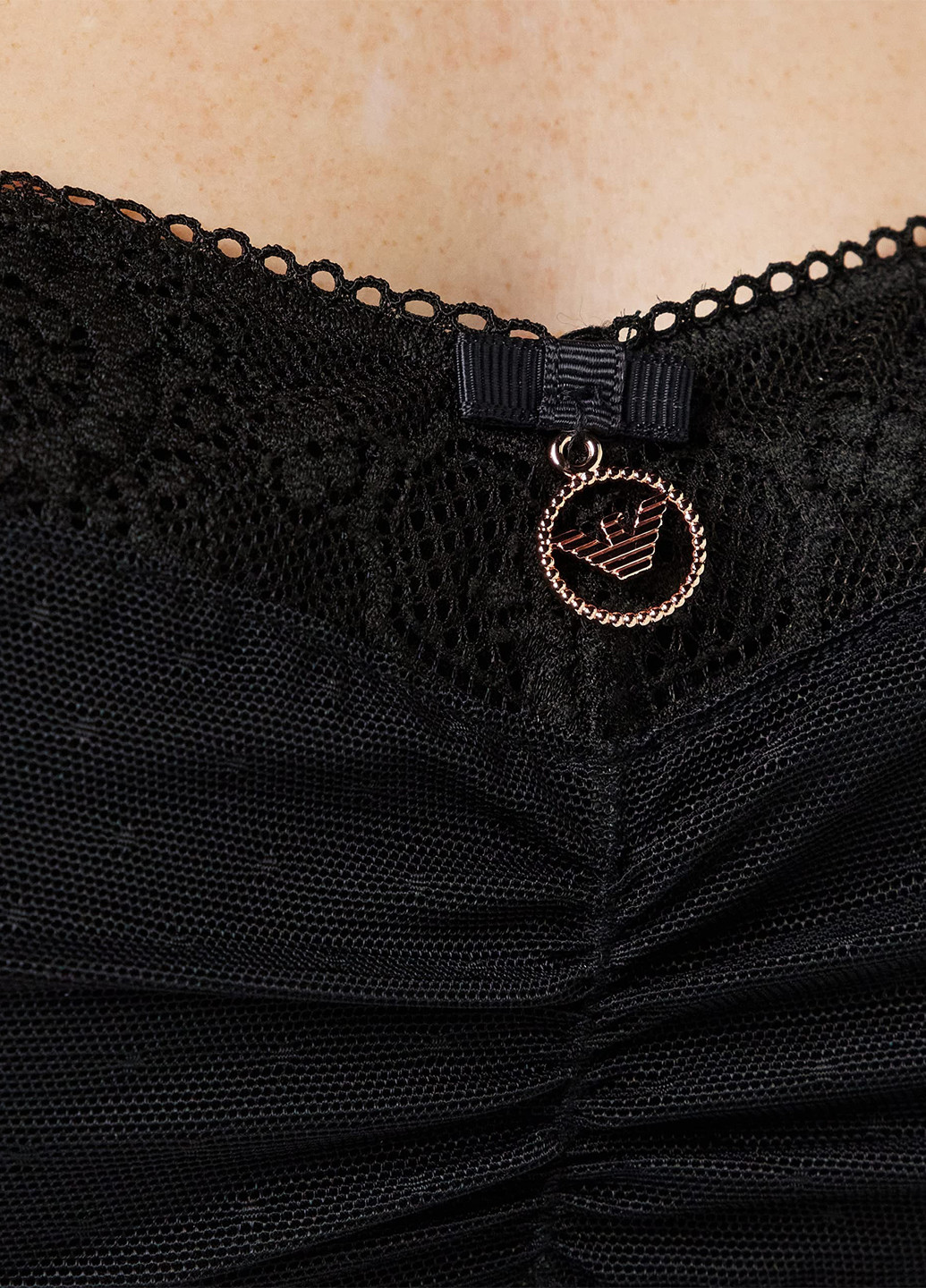 Чёрный топ бюстгальтер Emporio Armani без косточек полиамид