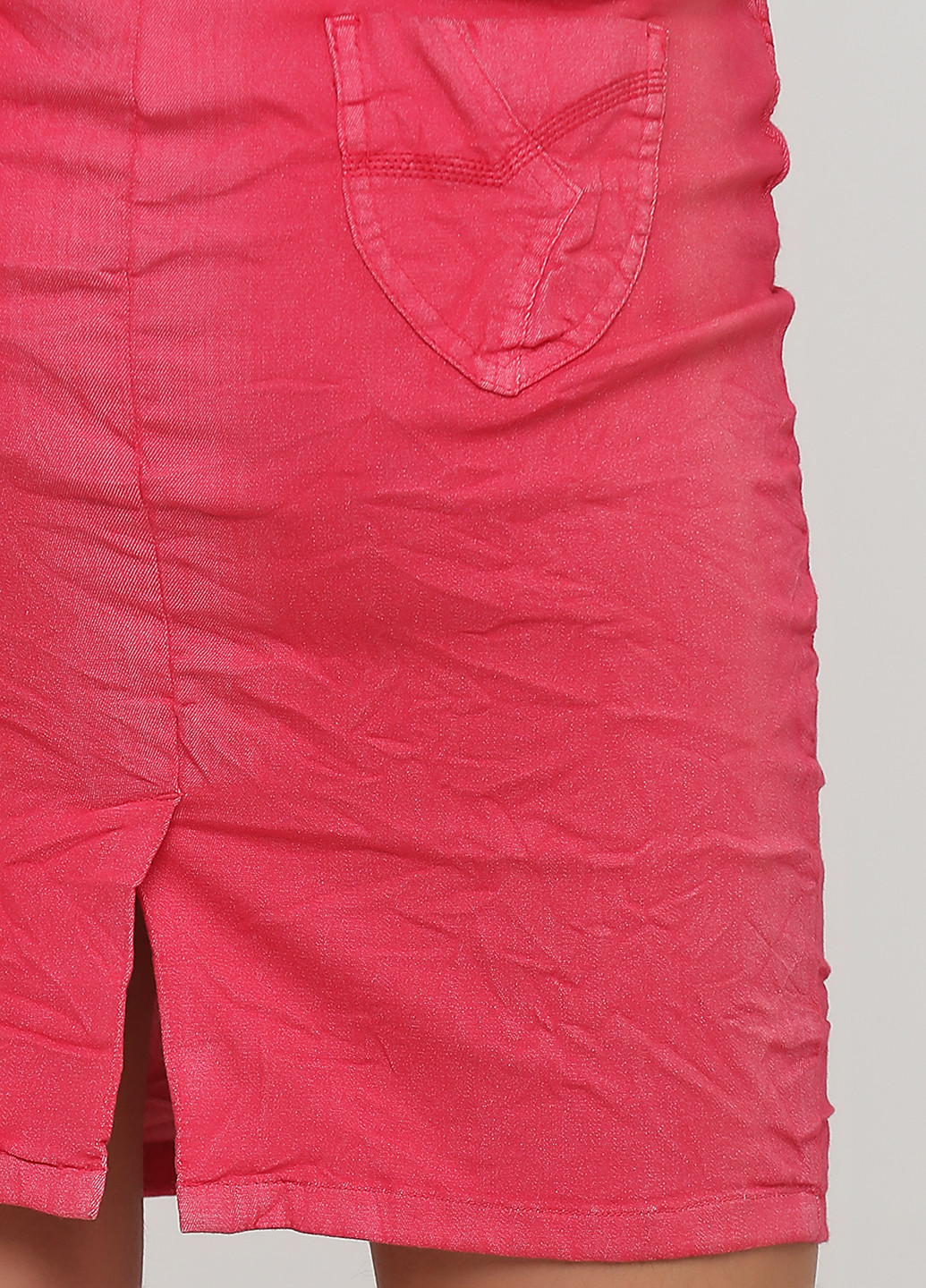 Фуксиновая джинсовая однотонная юбка Sassofono карандаш