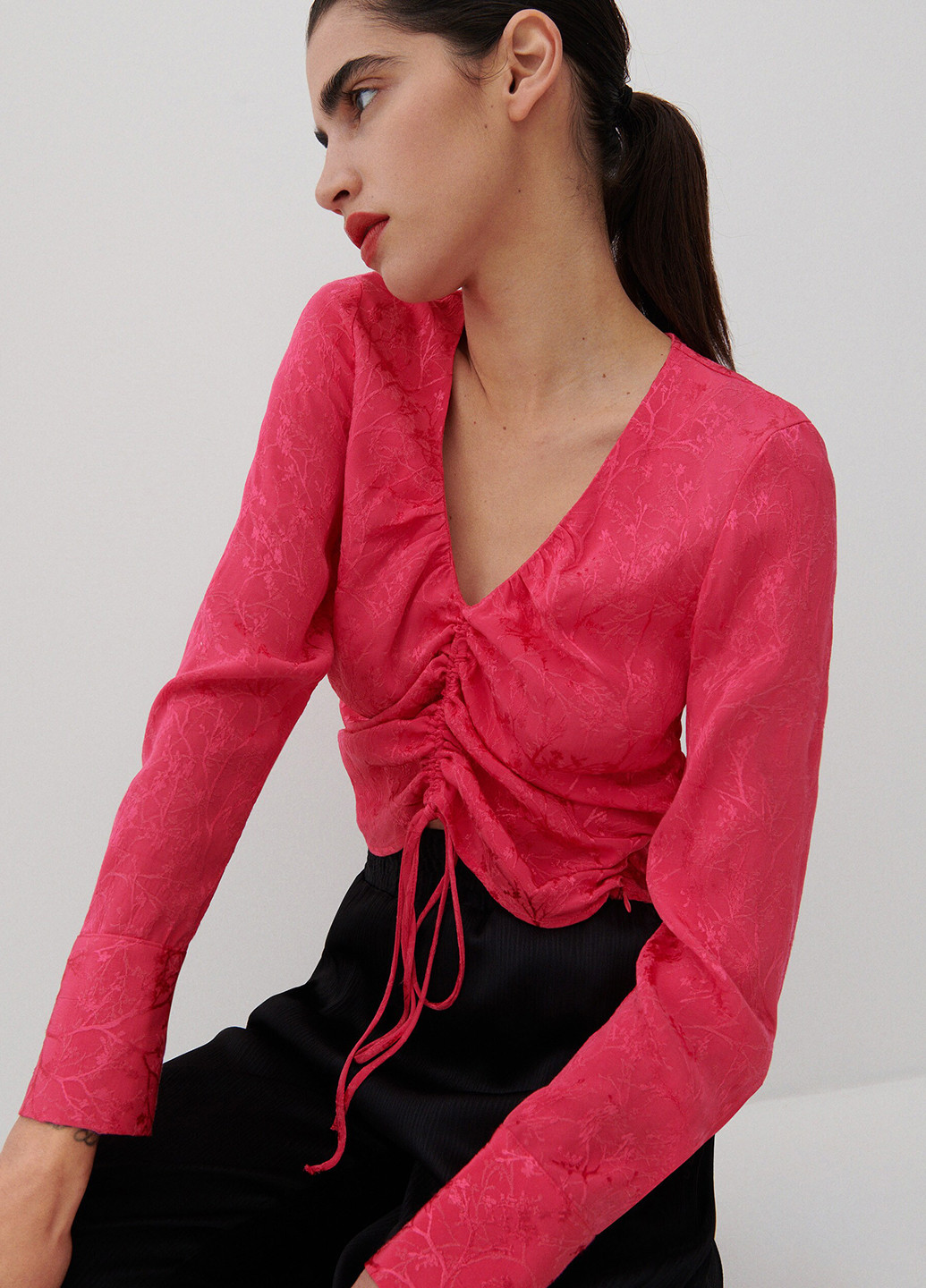 Темно-розовая демисезонная блуза Reserved