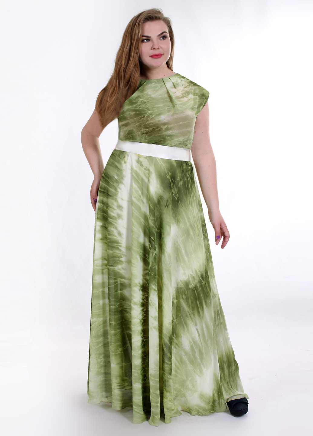 Зеленое коктейльное платье Enigma с абстрактным узором
