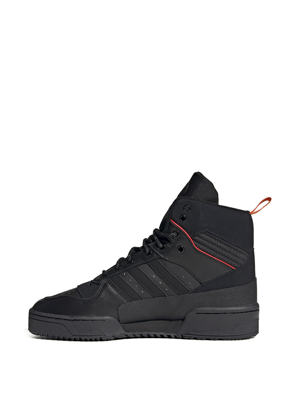 Черные осенние ботинки adidas