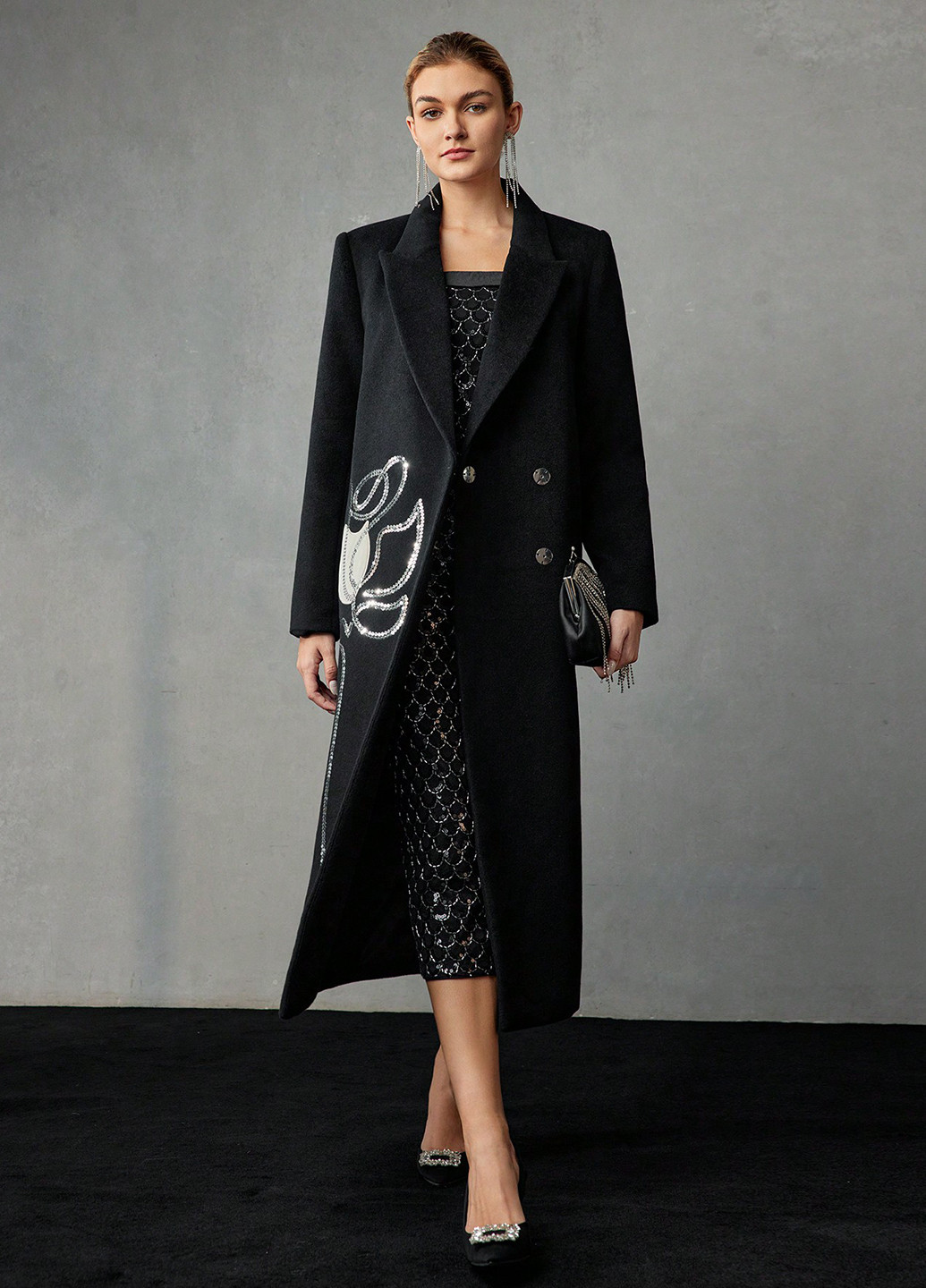 Черное зимнее Пальто двубортное SHEIN