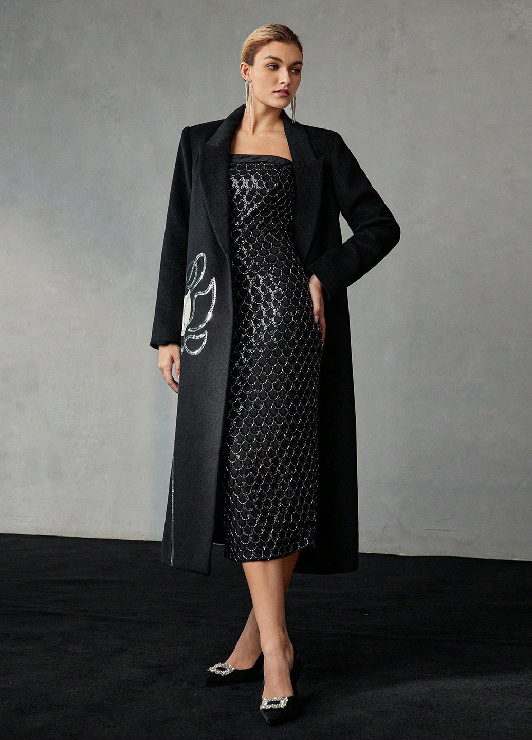 Черное зимнее Пальто двубортное SHEIN