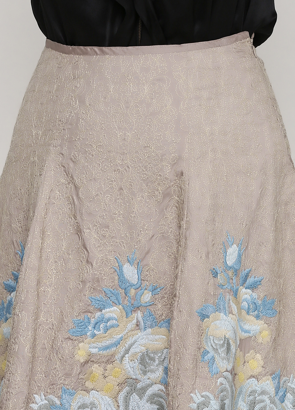 Серо-бежевая кэжуал цветочной расцветки юбка BIYAN клешированная