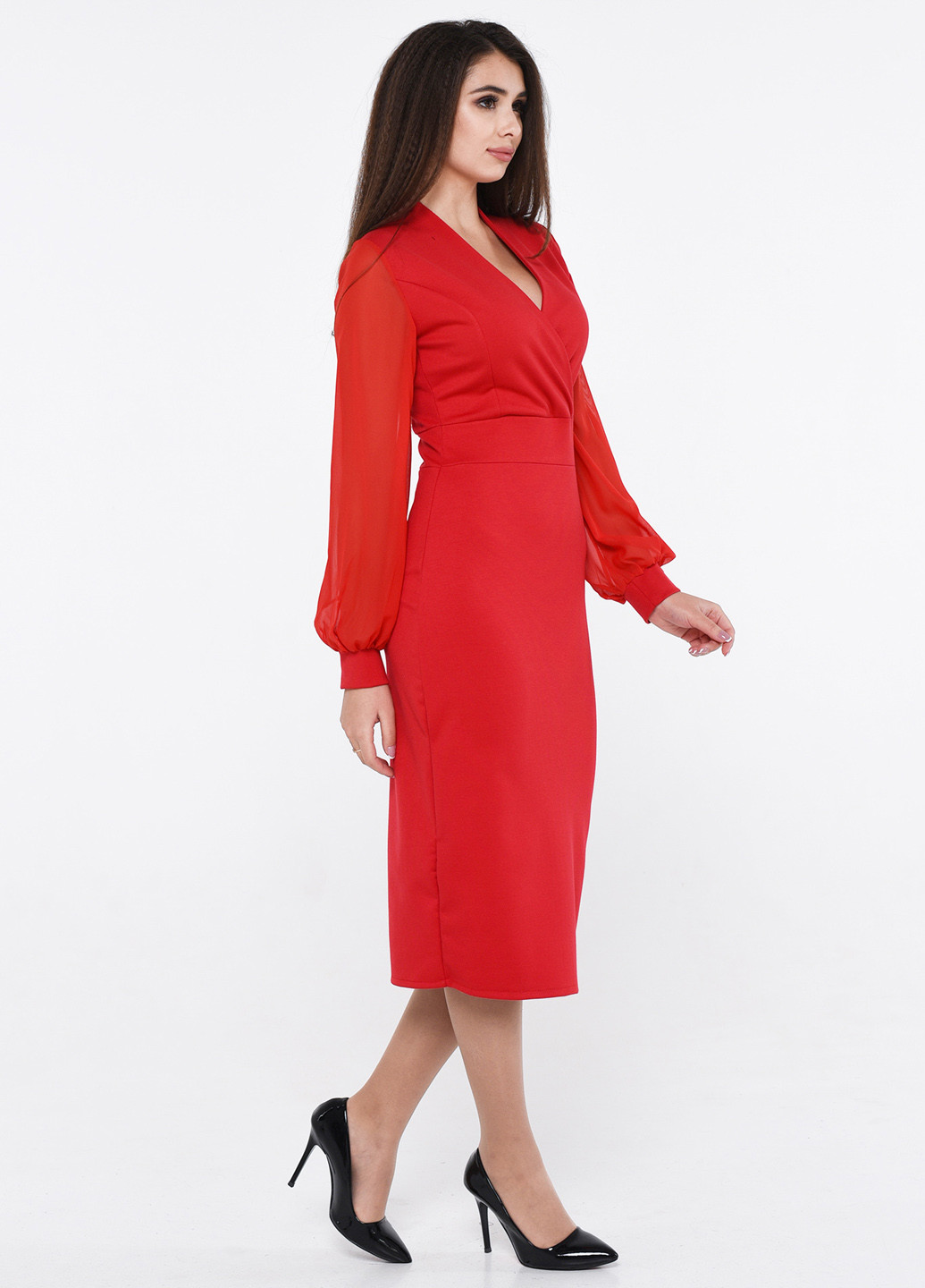 Красное коктейльное платье футляр Alpama однотонное