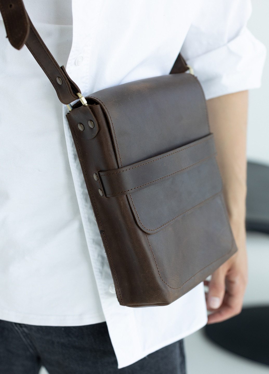 Мужская сумка мессенджер через плечо ручной работы из натуральной винтажной кожи серого цвета Boorbon (253412650)
