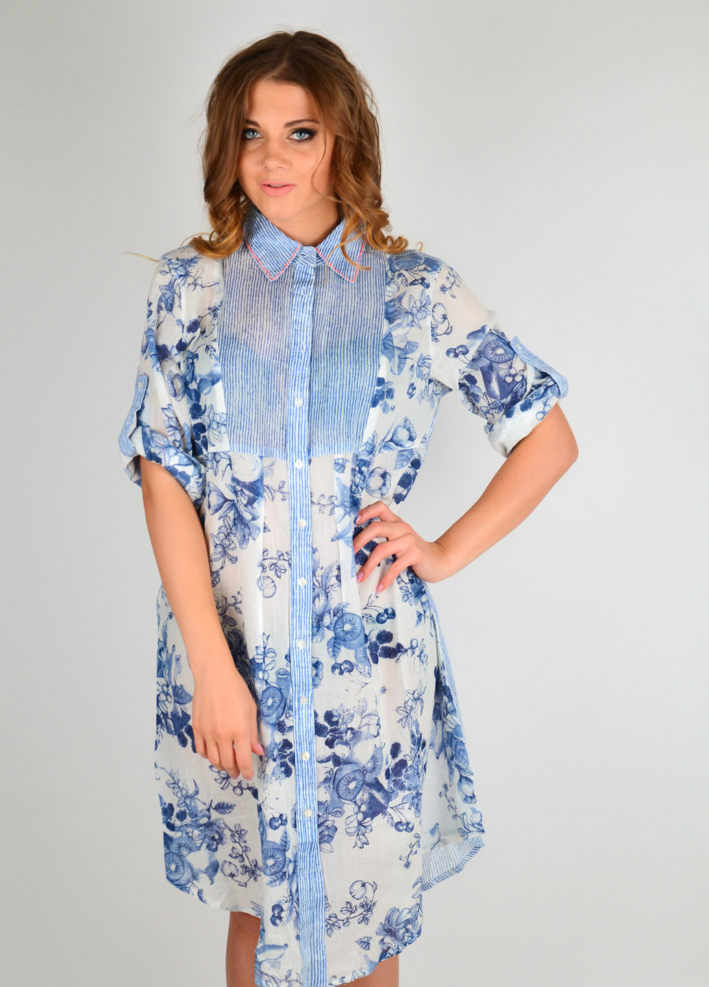 Голубое пляжное платье рубашка Iconique с цветочным принтом