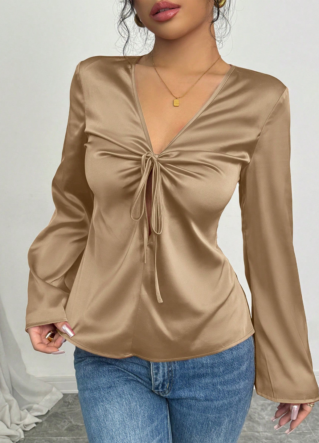 Бежева блуза SHEIN