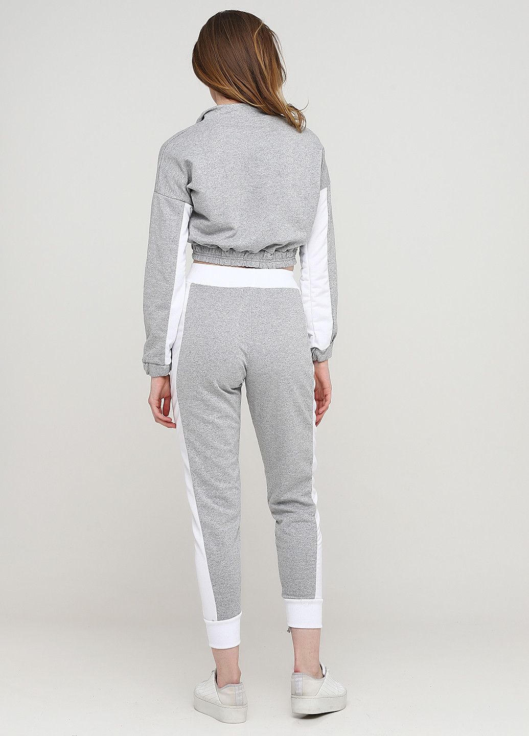 Костюм (свитшот, брюки) Stylewise меланж светло-серый спортивный футер, полиэстер