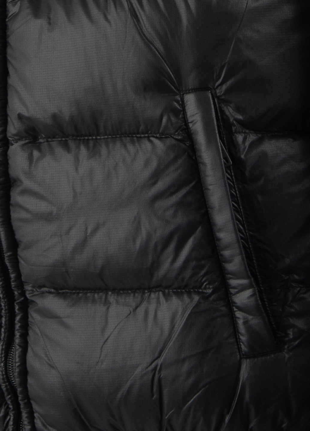 Черная демисезонная куртка Prada