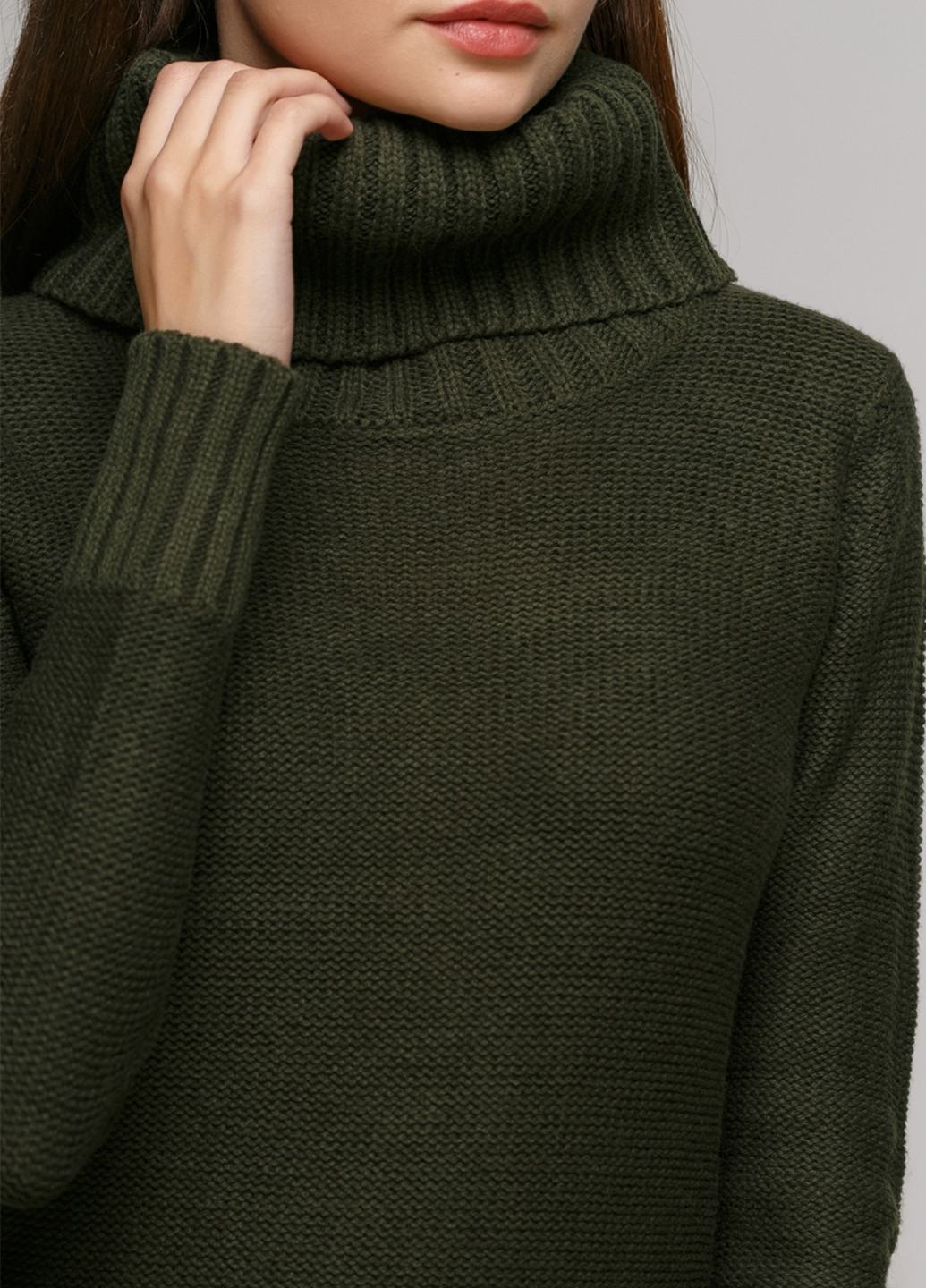 Зеленый демисезонный свитер Terranova