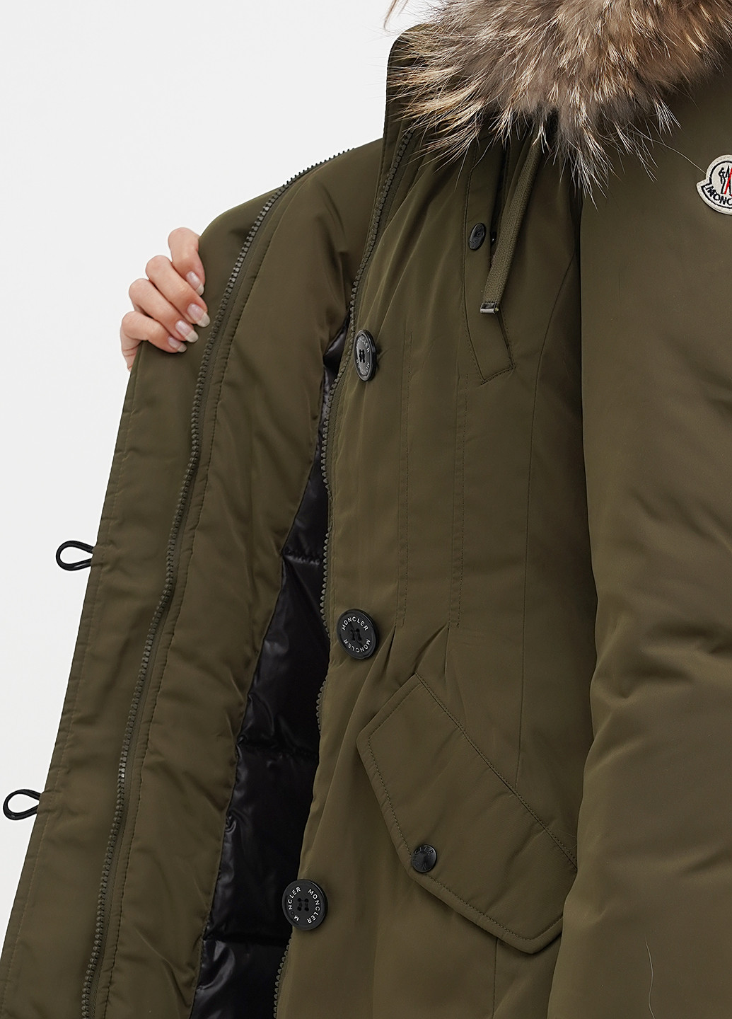 Оливковый зимний Пуховик Moncler