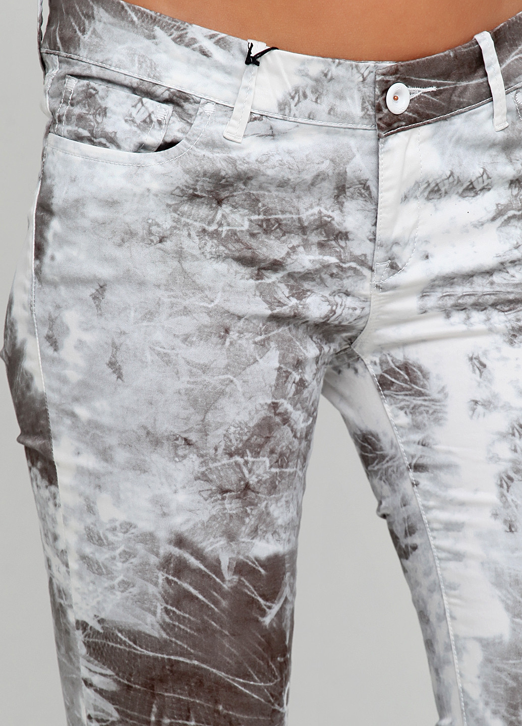 Белые кэжуал демисезонные зауженные брюки Denham