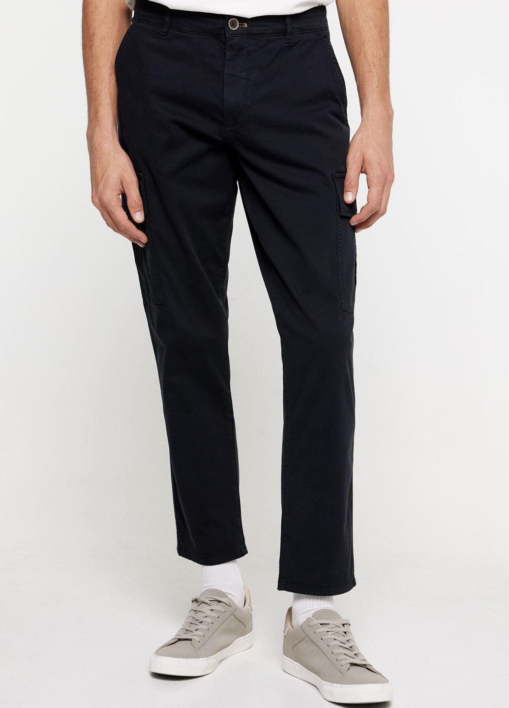 Черные кэжуал демисезонные карго, зауженные брюки Springfield