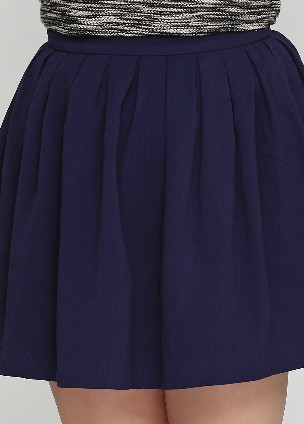 Темно-синяя кэжуал однотонная юбка Monki клешированная