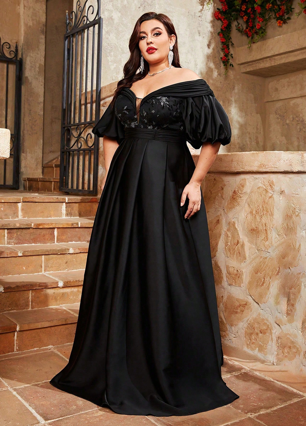 Черное вечернее платье в стиле ампир SHEIN однотонное