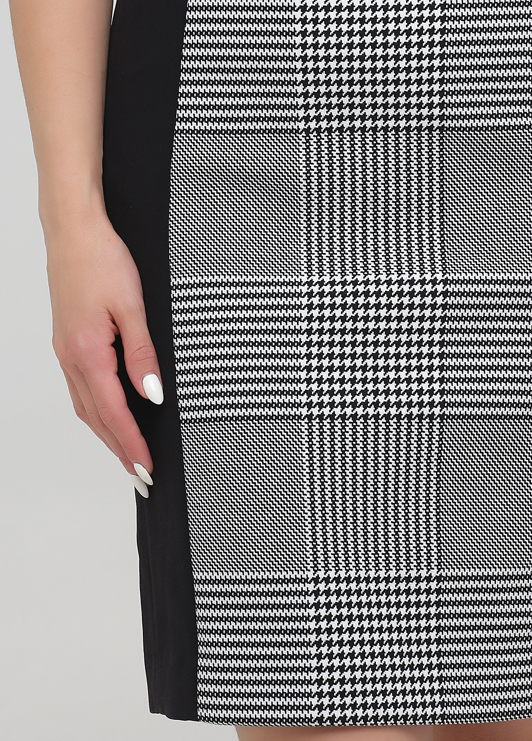 Чорно-білий кежуал сукня футляр H&M з візерунком "гусяча лапка"