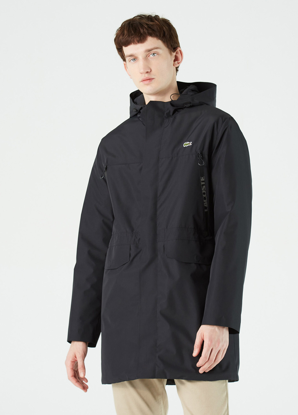 Черная демисезонная куртка Lacoste