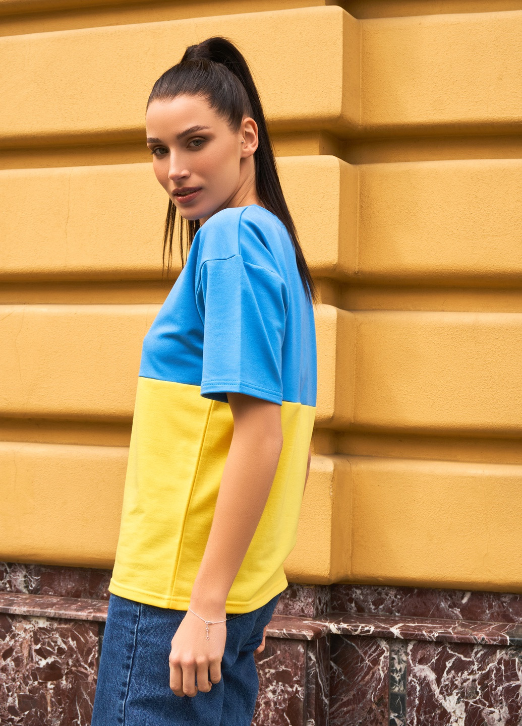 Сине-желтая всесезон футболка женская с коротким рукавом ISSA PLUS 13333