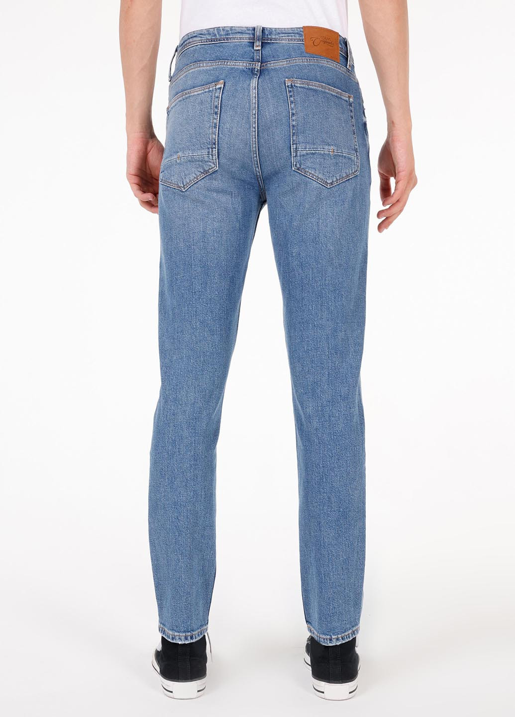 Синие демисезонные зауженные джинсы Colin's