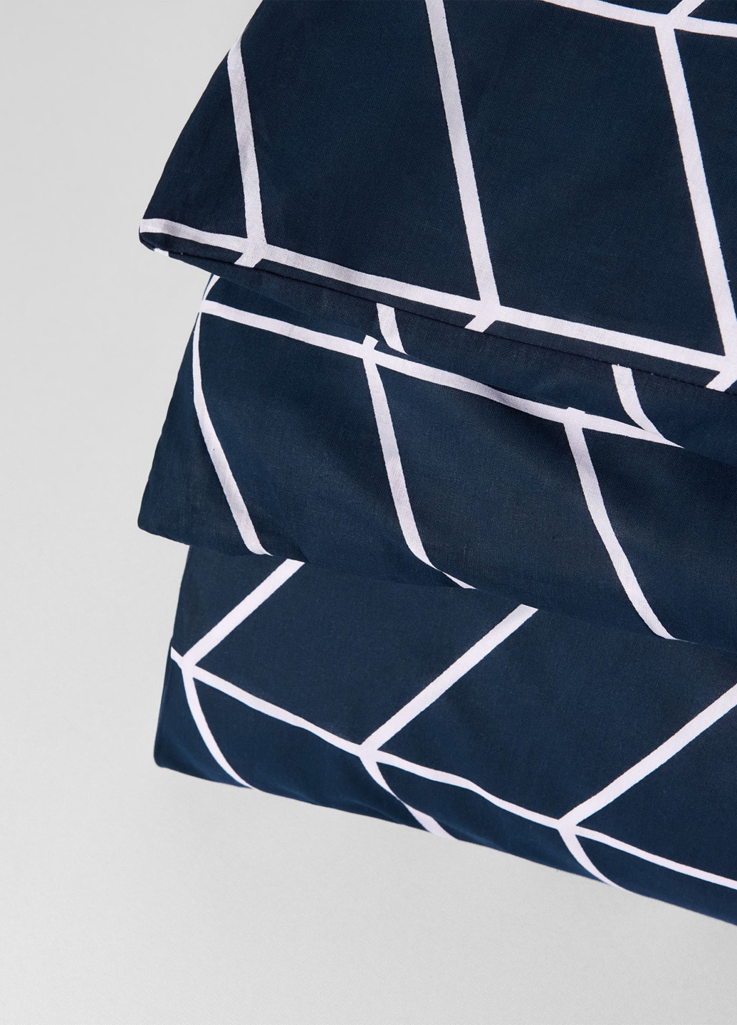 Пододеяльник 200х220 см (1 шт.), наволочка 70х80 см (2 шт.) Sinsay (352192830)