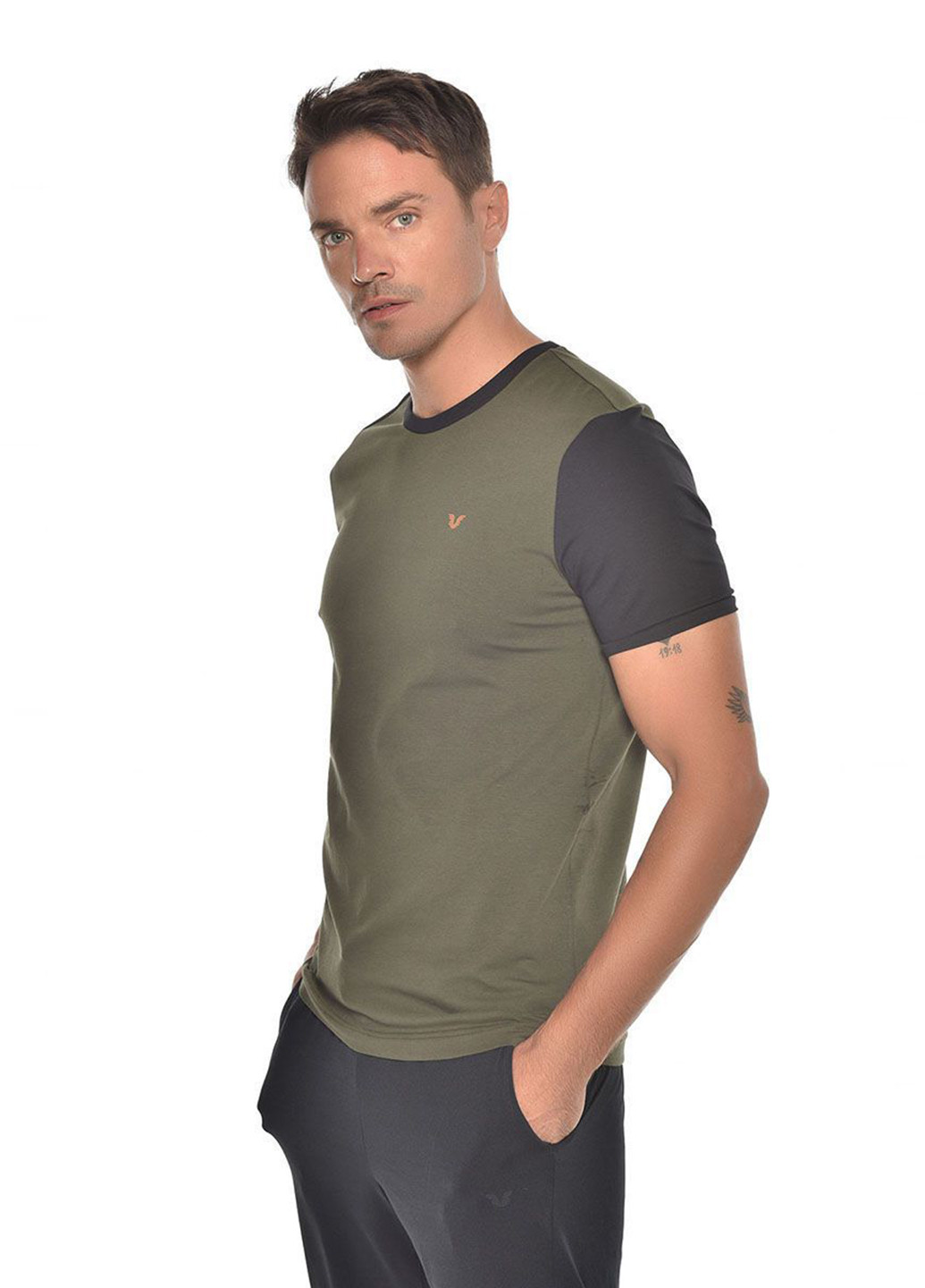 Хаки (оливковая) футболка Bilcee