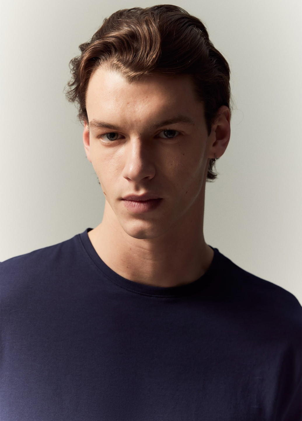 Темно-синяя футболка H&M