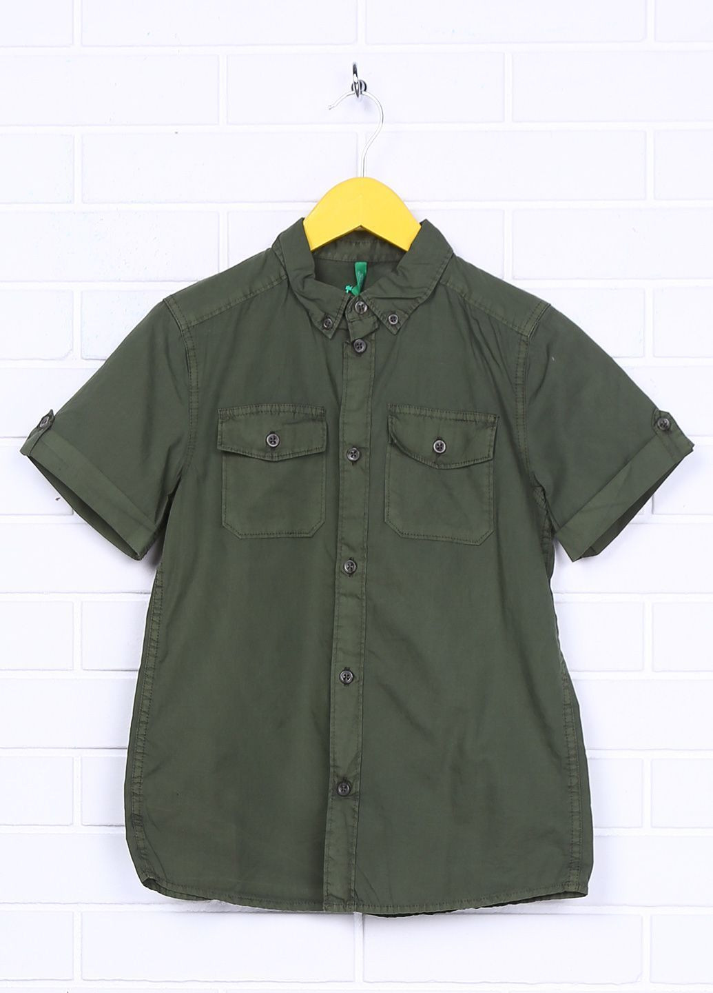 Темно-зеленая кэжуал рубашка однотонная United Colors of Benetton