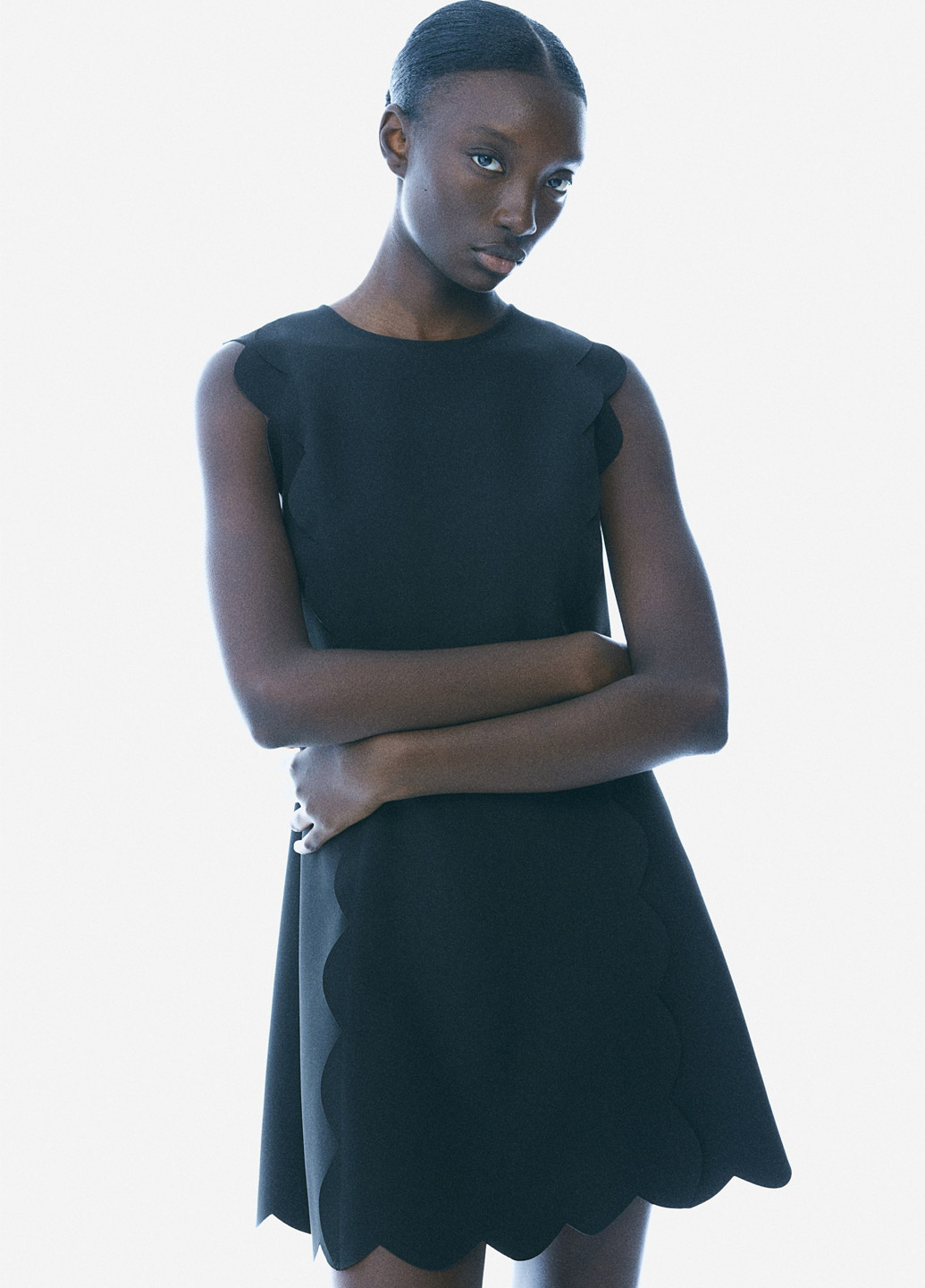 Чорна кежуал сукня H&M однотонна