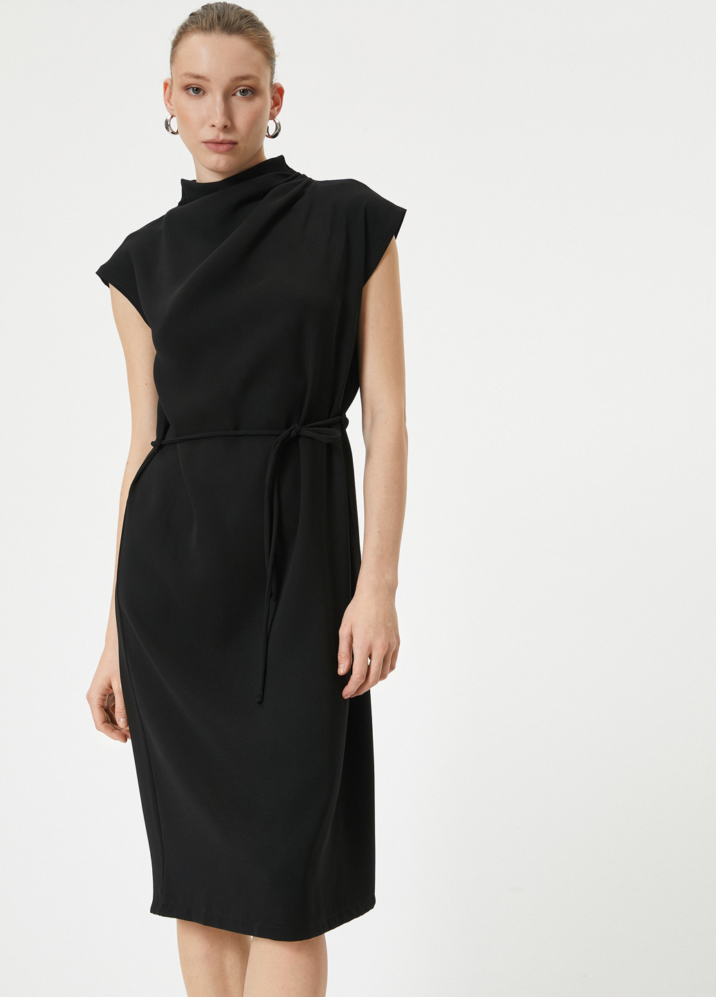 Черное кэжуал, деловое платье KOTON однотонное