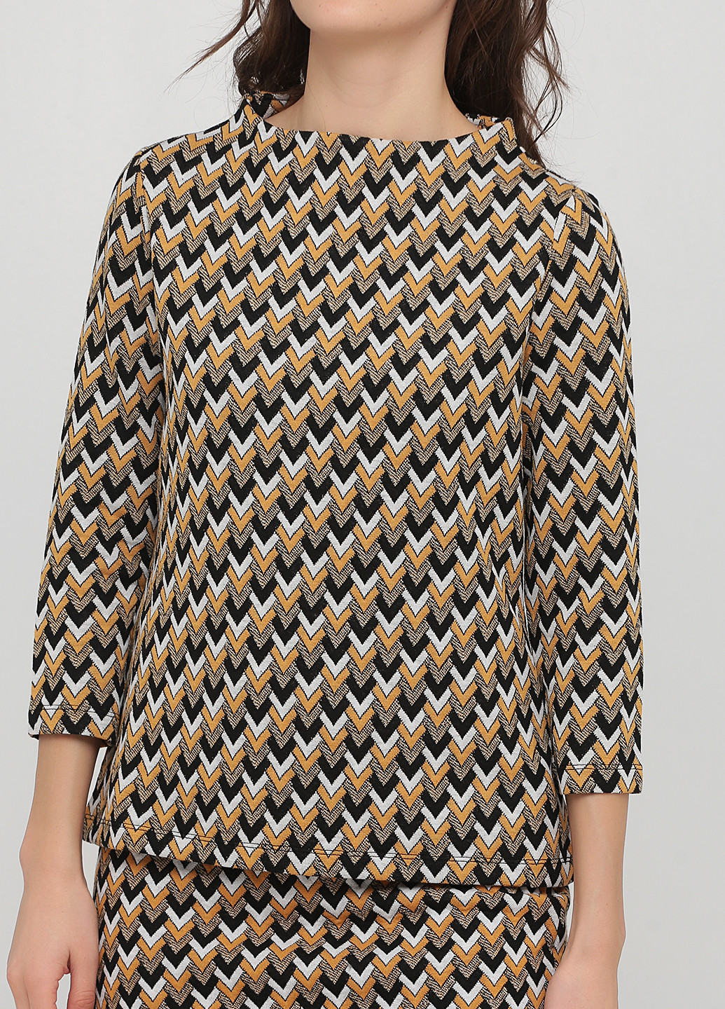 Костюм (джемпер, юбка) Madeleine юбочный геометрический коричневый кэжуал трикотаж, вискоза