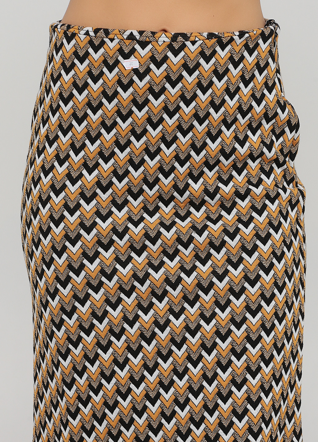 Костюм (джемпер, юбка) Madeleine юбочный геометрический коричневый кэжуал трикотаж, вискоза