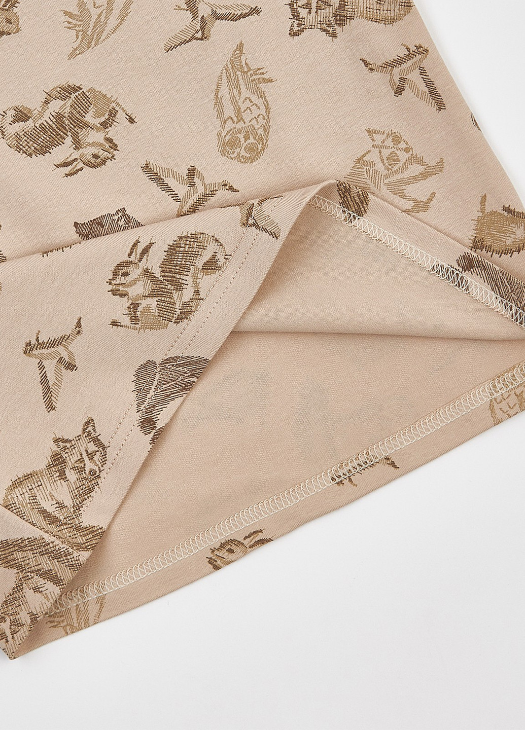 Бежевый демисезонный кэжуал лонгслив ArDoMi с рисунком