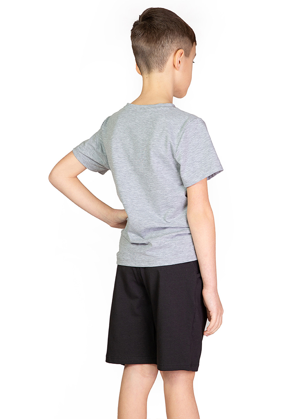 Сірий літній комплект для хлопчика (футболка з шортами) Kosta