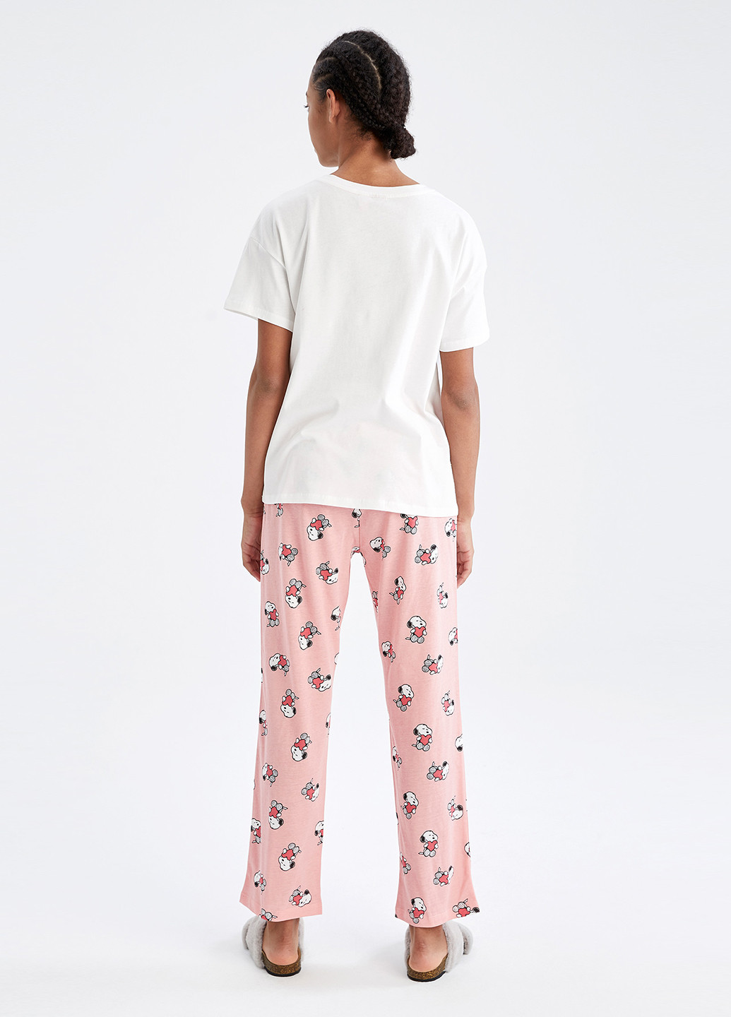 Розовая всесезон пижама (футболка, брюки) футболка + брюки DeFacto