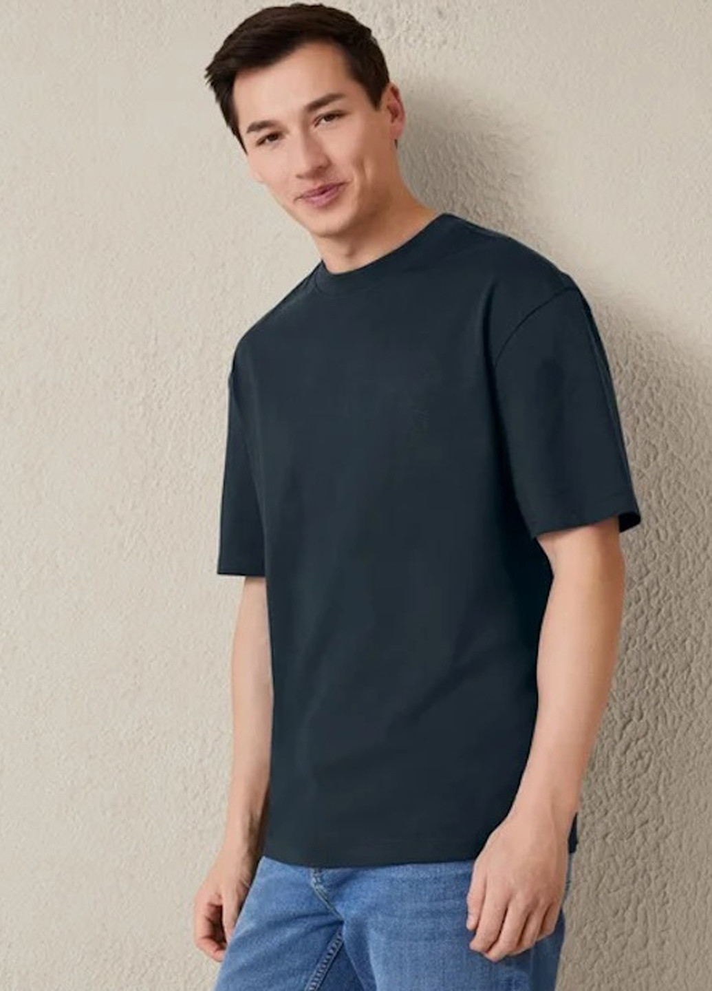 Темно-синяя футболка Livergy