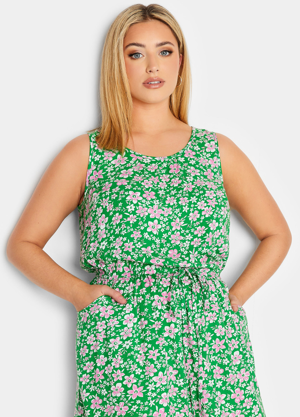 Зеленое кэжуал платье колокол Yours Clothing с цветочным принтом