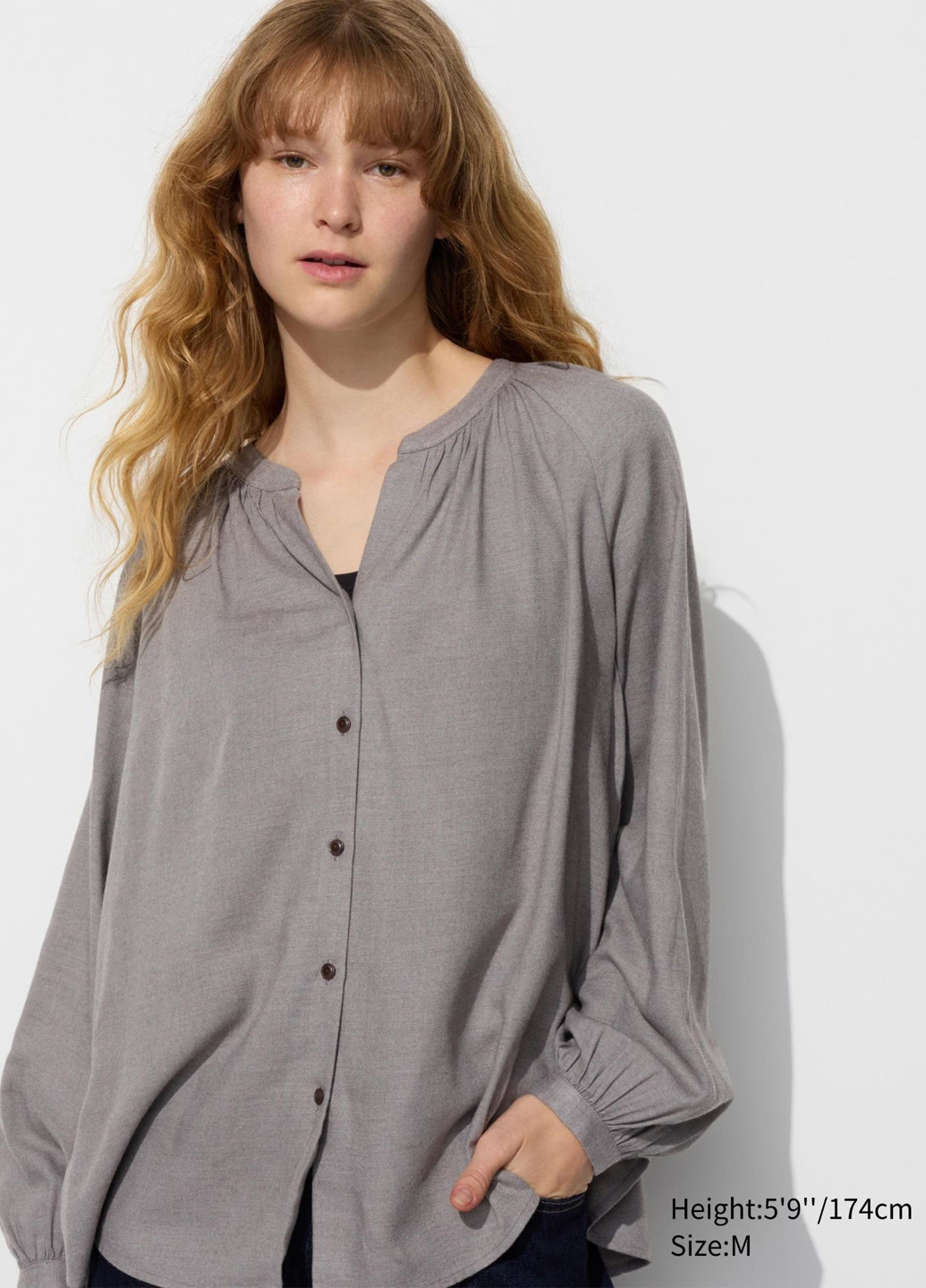 Серая блуза Uniqlo