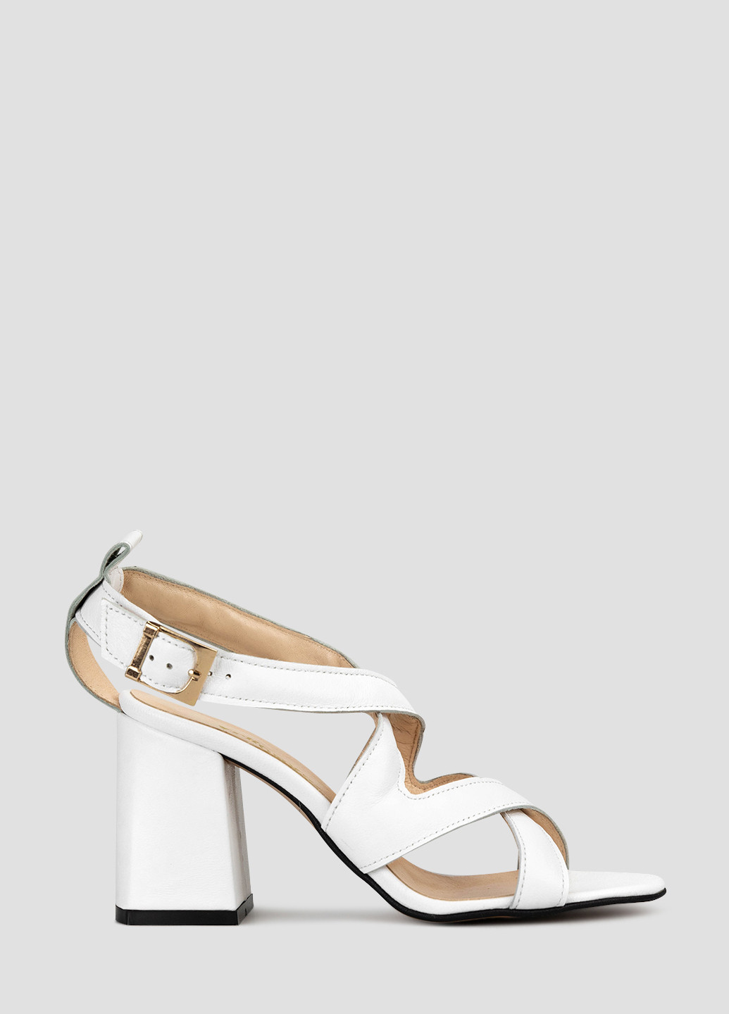 Белые босоножки Alromaro с ремешком