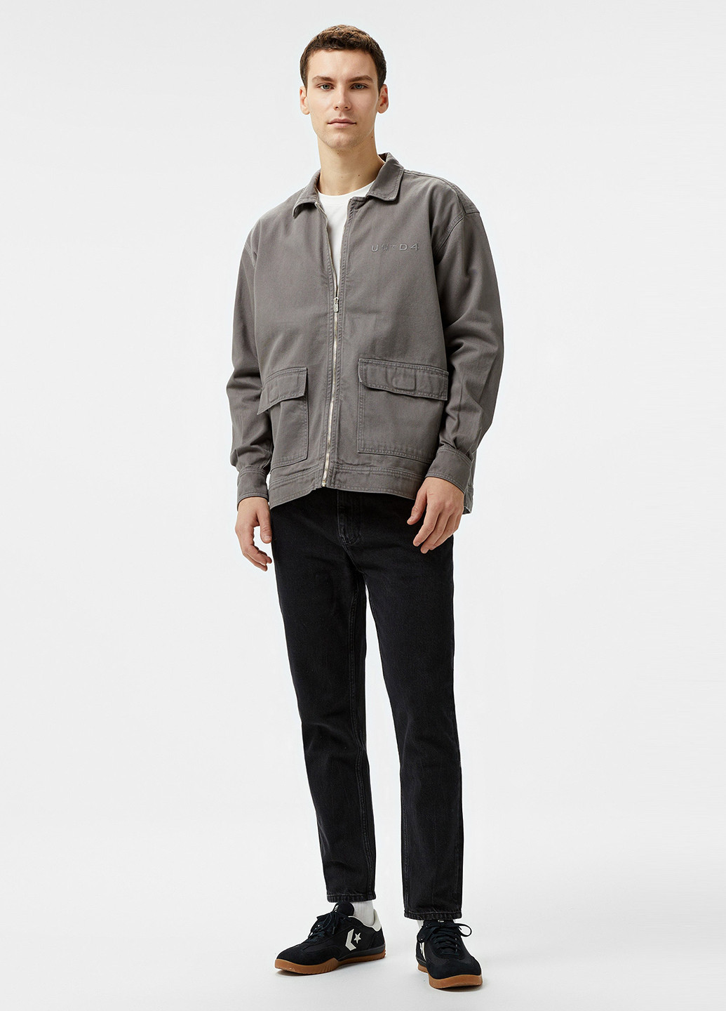 Серая демисезонная куртка UNITED4