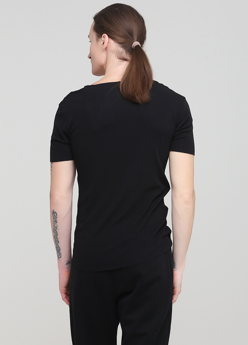 Черная демисезонная футболка Livergy