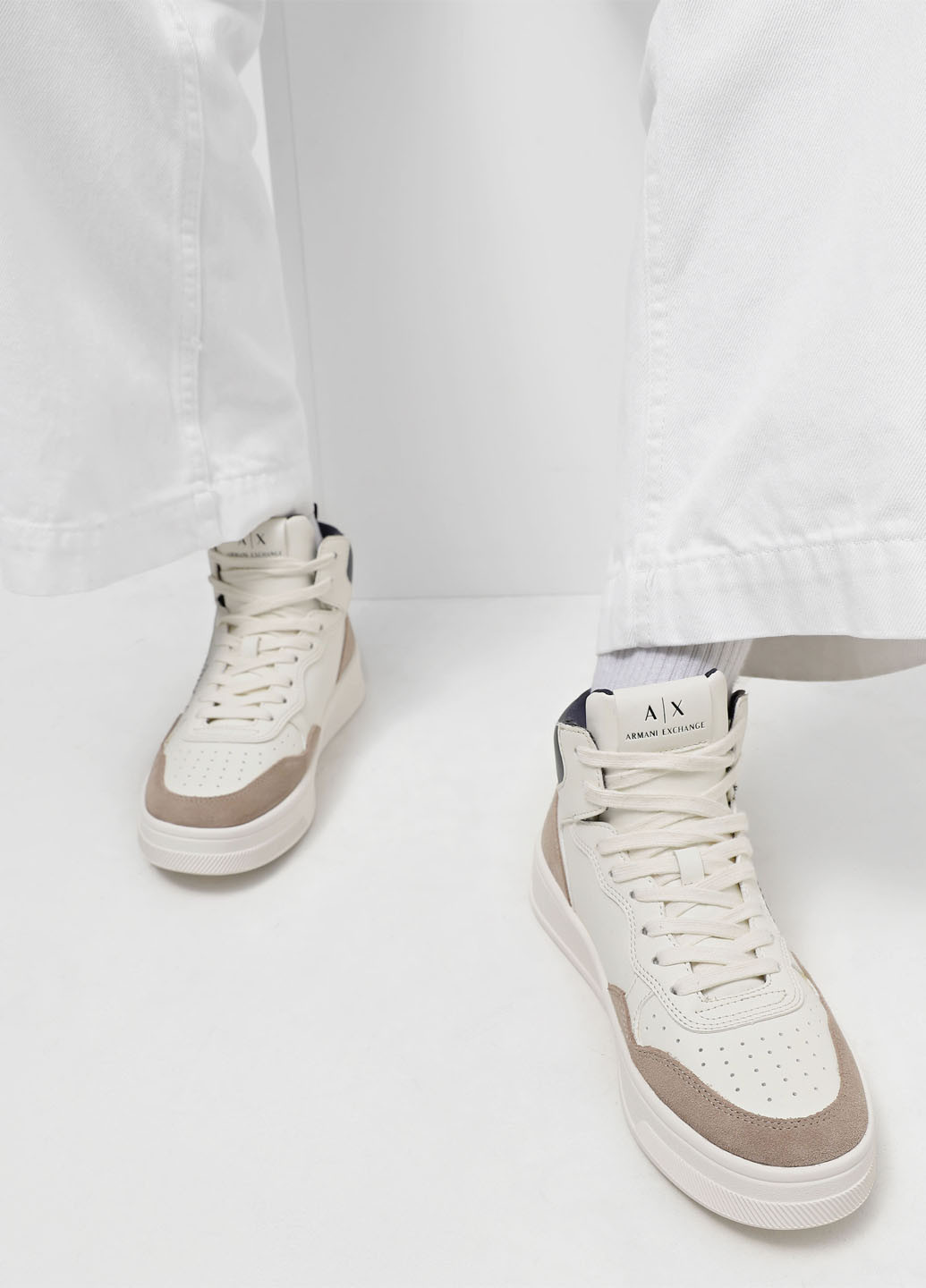 Кросівки Armani Exchange білі демісезони (365686609)
