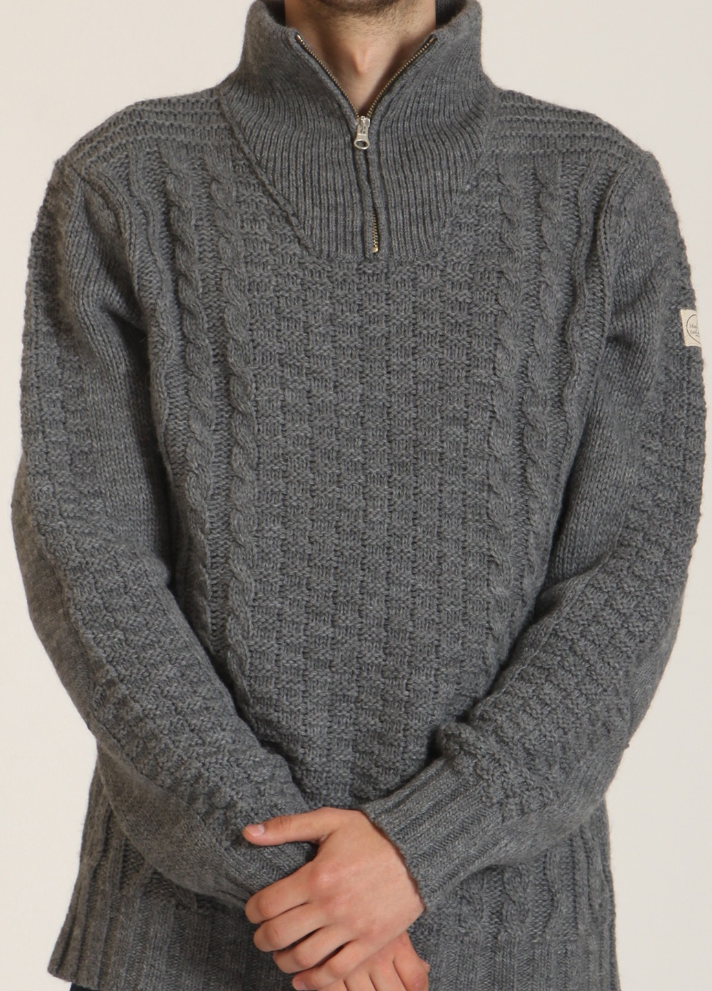 Сірий зимовий светр Murphy & Nye