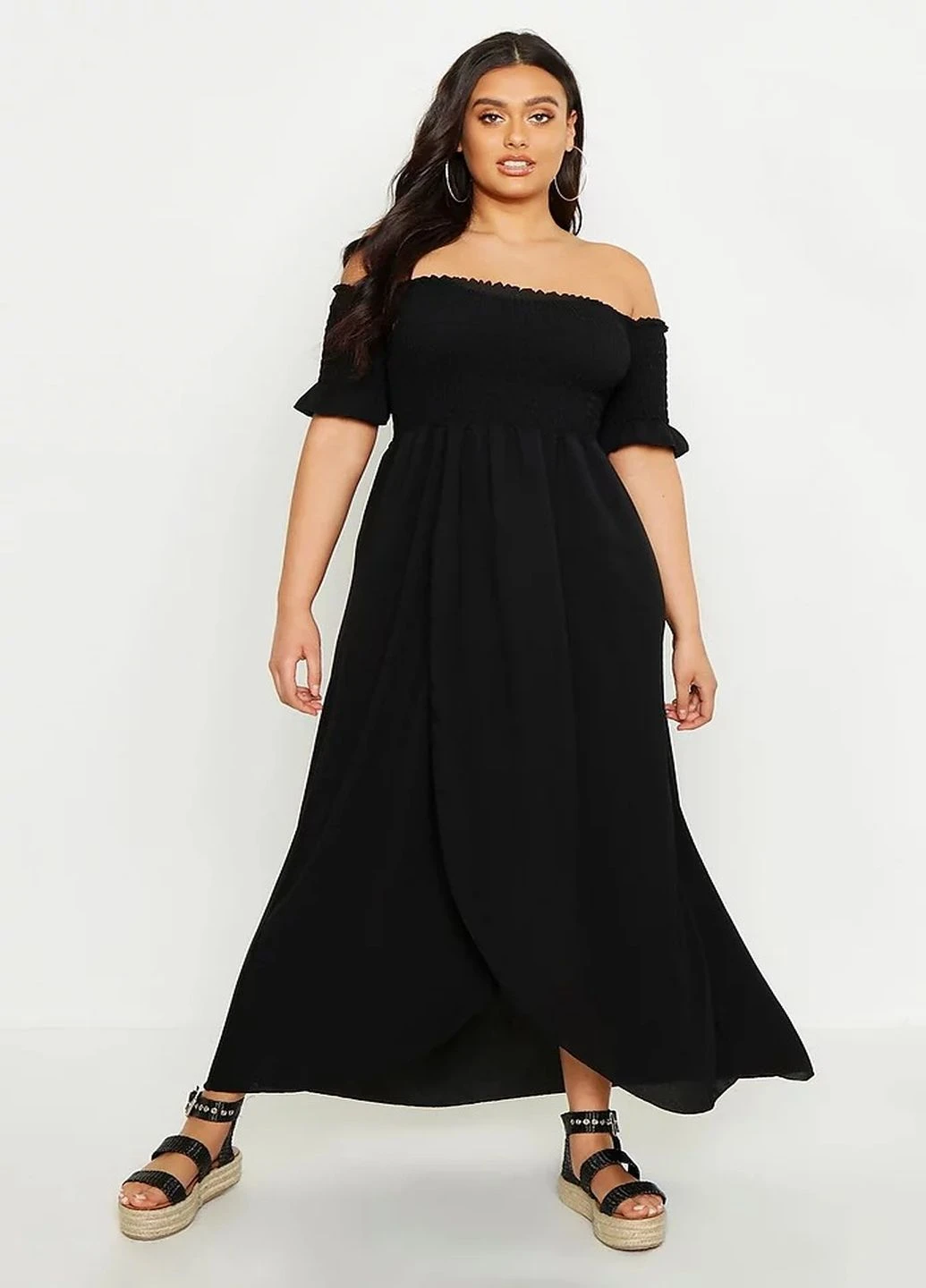 Черное кэжуал платье Boohoo однотонное