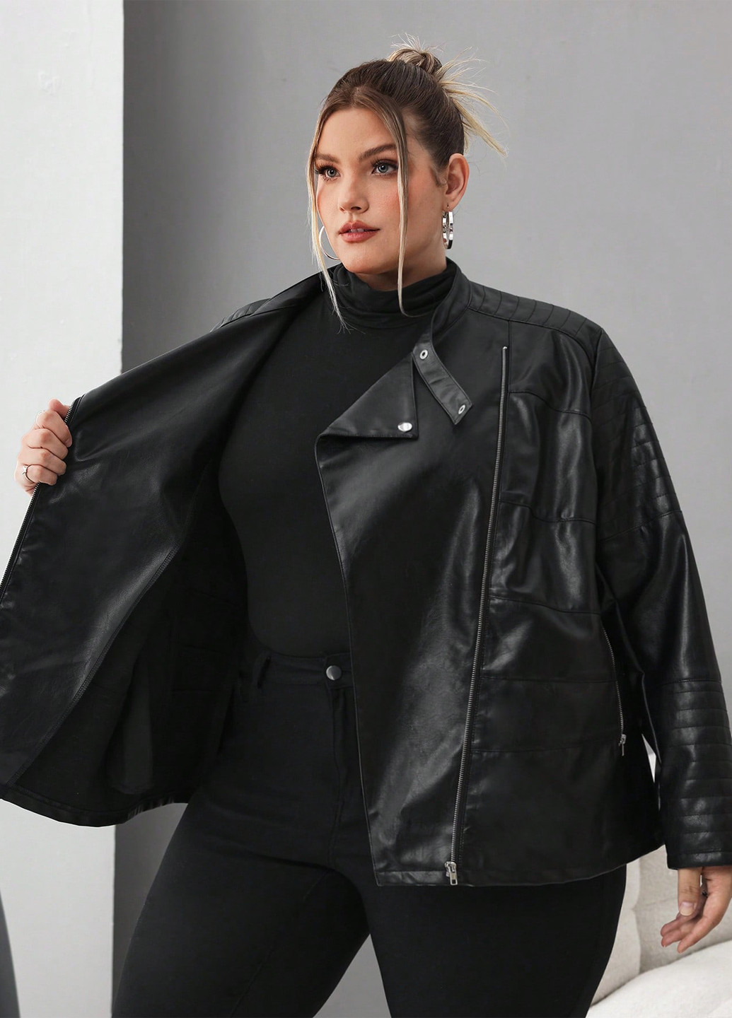 Черная демисезонная куртка косуха SHEIN