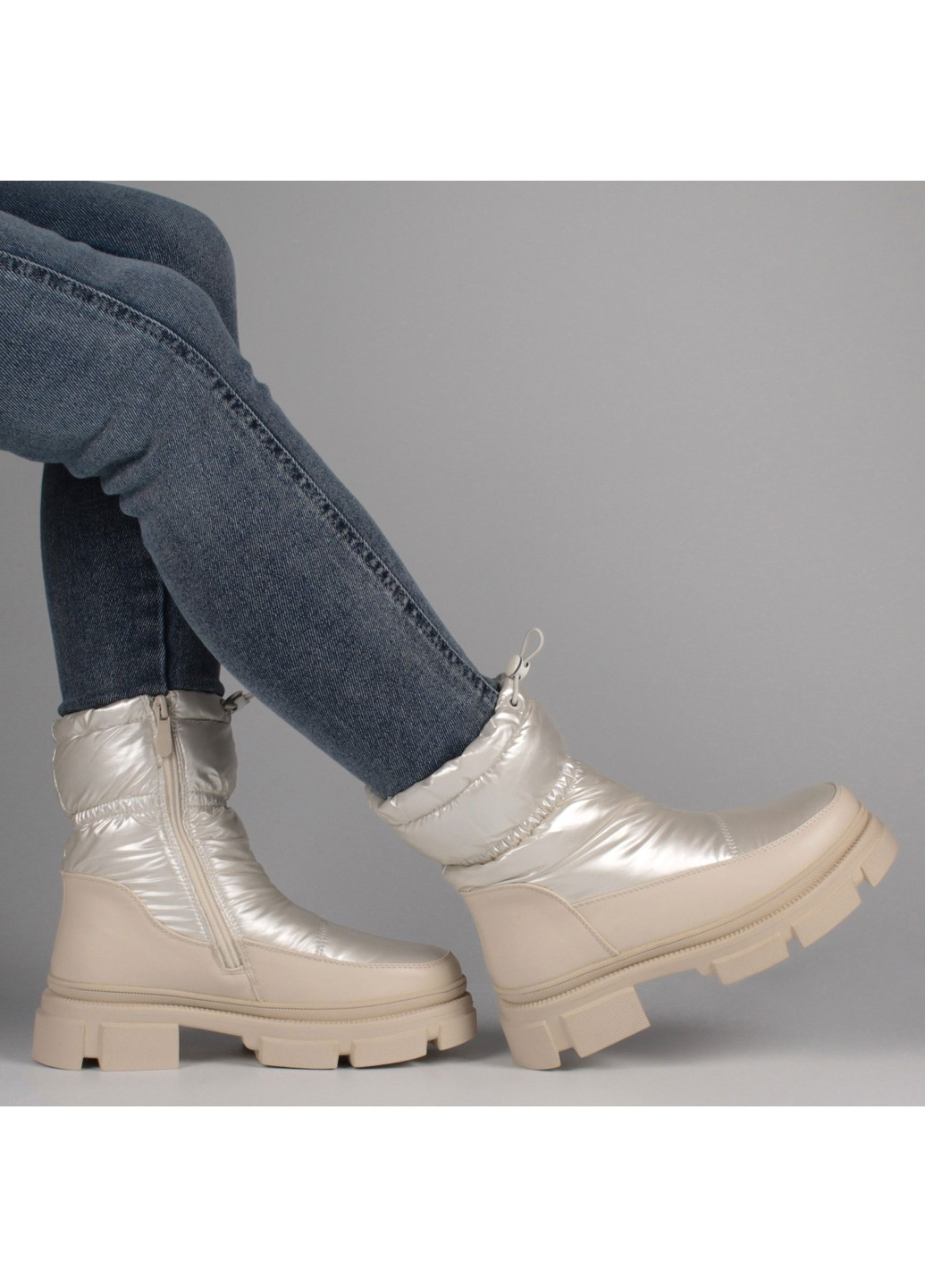 Зимние женские ботинки на низком ходу 198676 Meglias тканевые