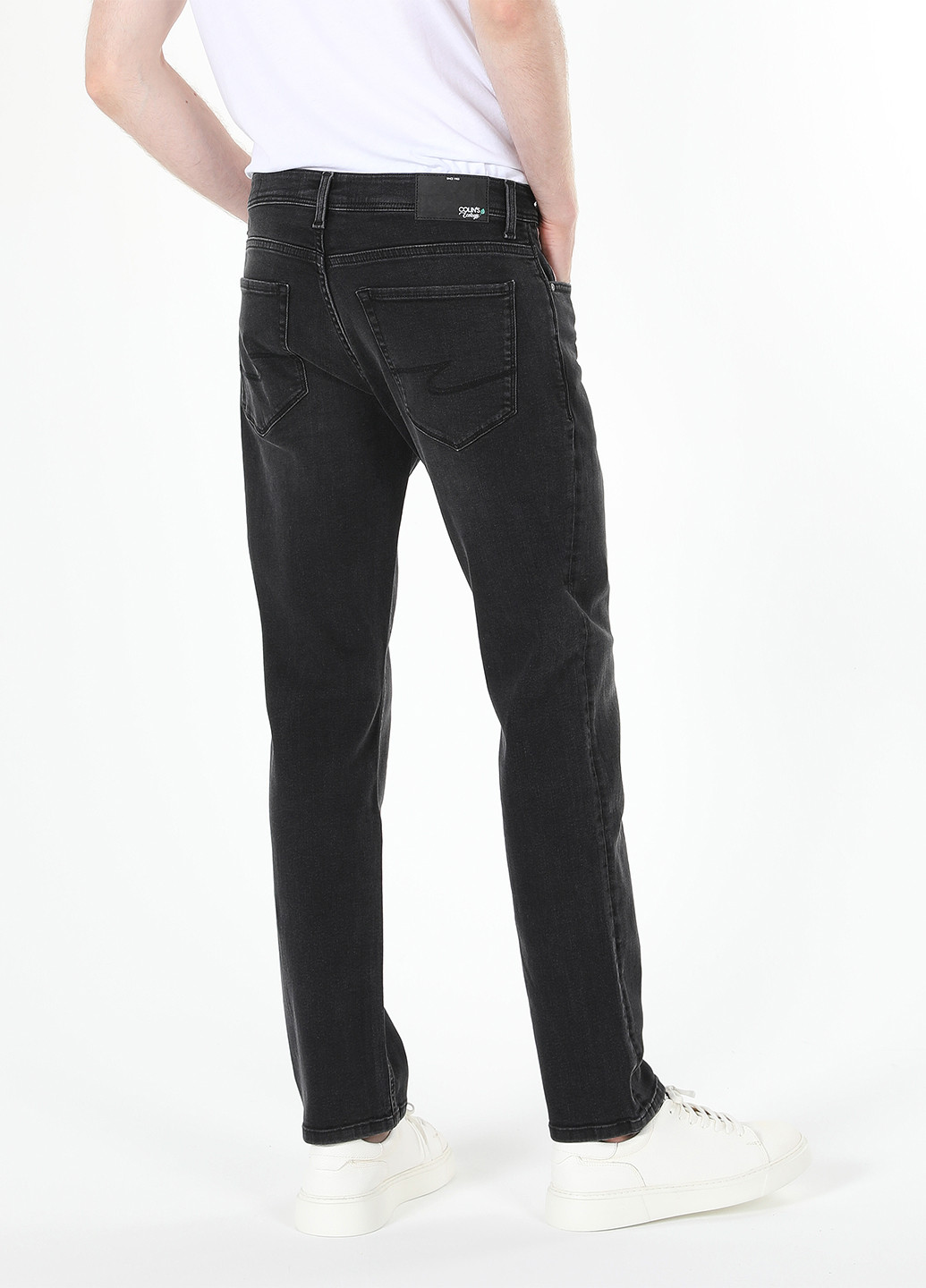 Черные демисезонные слим джинсы Colin's