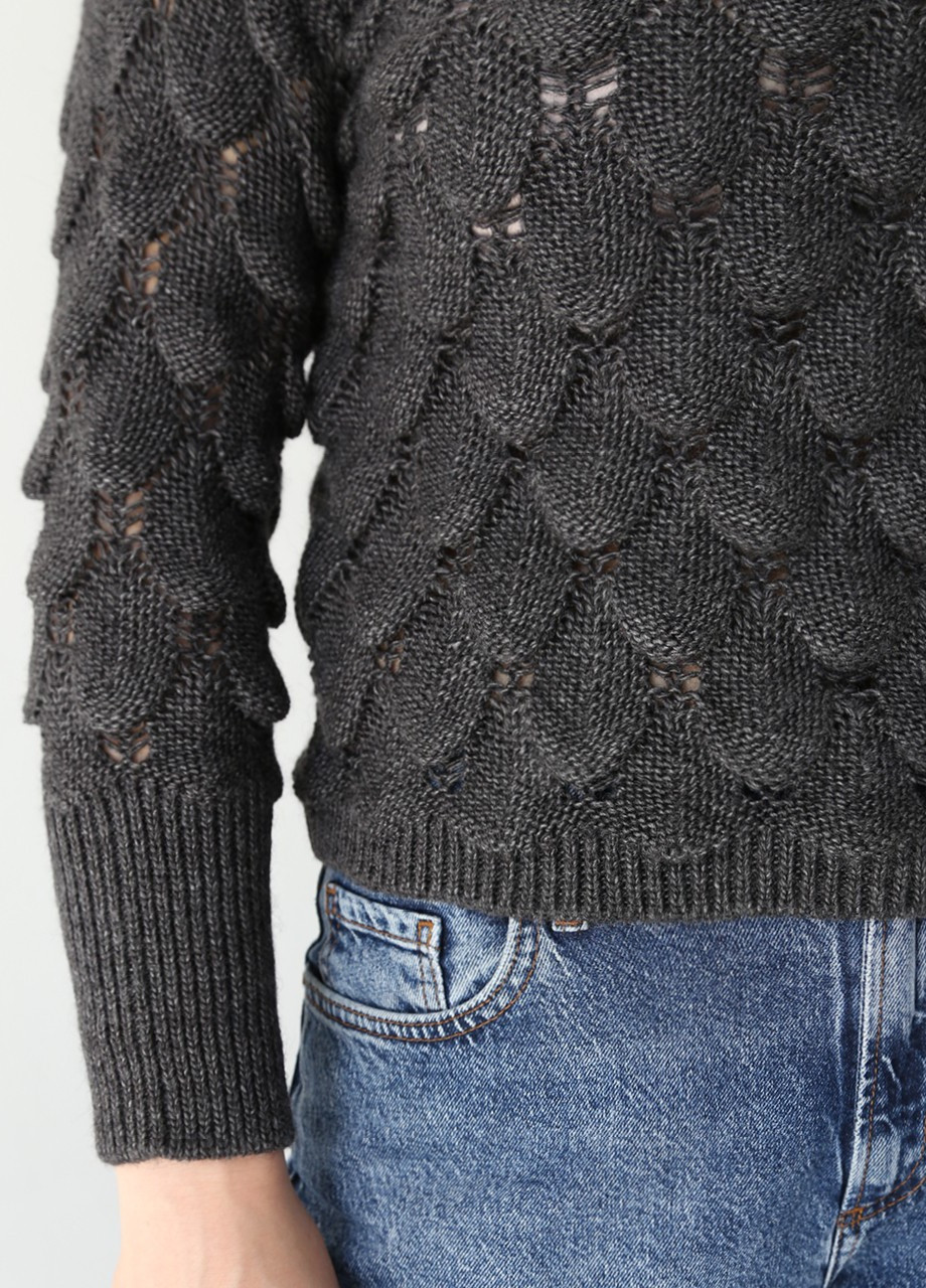 Темно-сірий демісезонний жіночий светр темно-сірий укорочений в'язаний Bebe Приталенный
