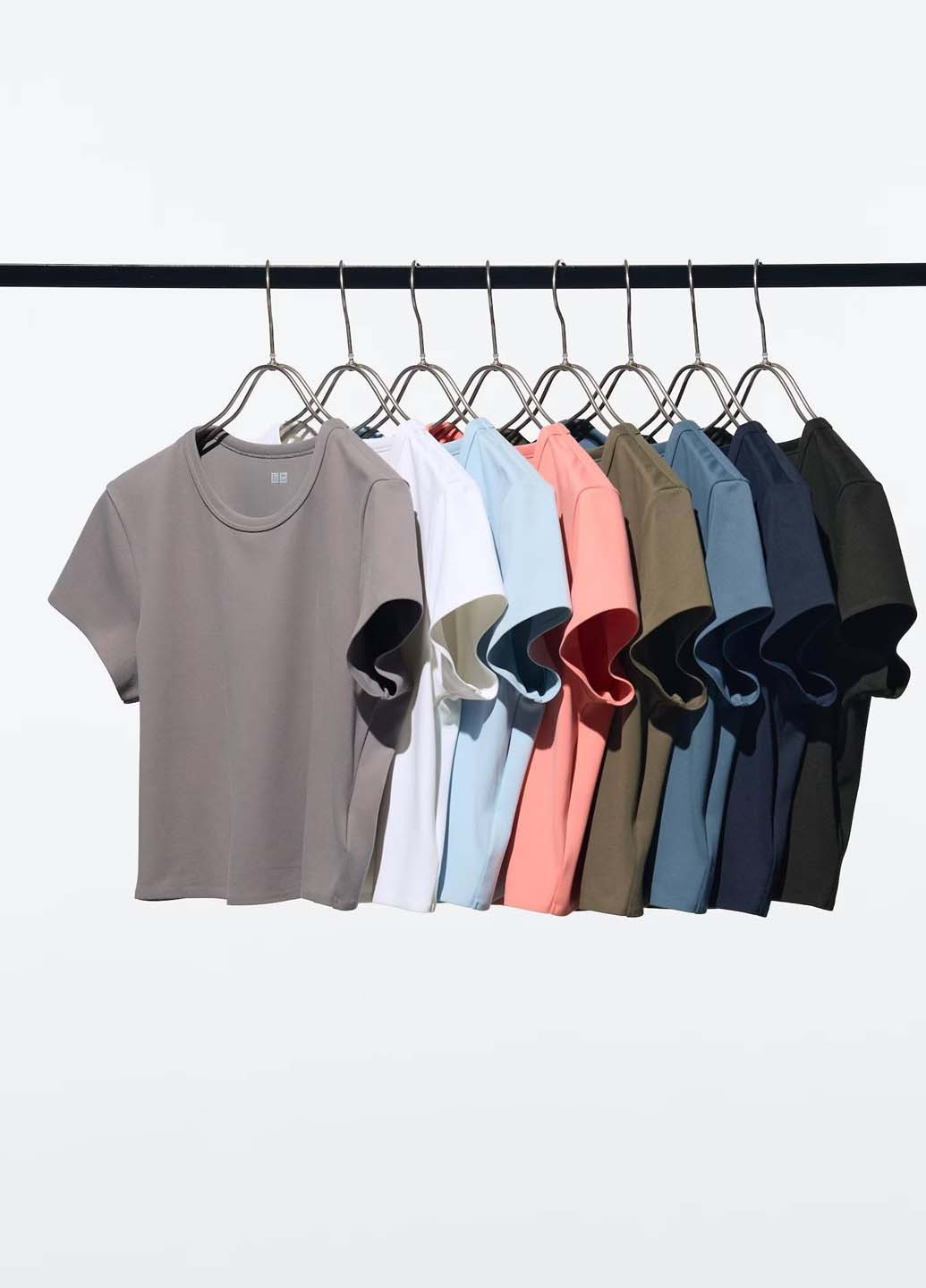 Розовый летний комплект (футболка, шорты) Uniqlo